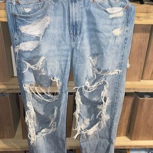 American eagle mom jeans